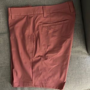 Rhone Salmon Shorts 7” - Men’s Size 32”